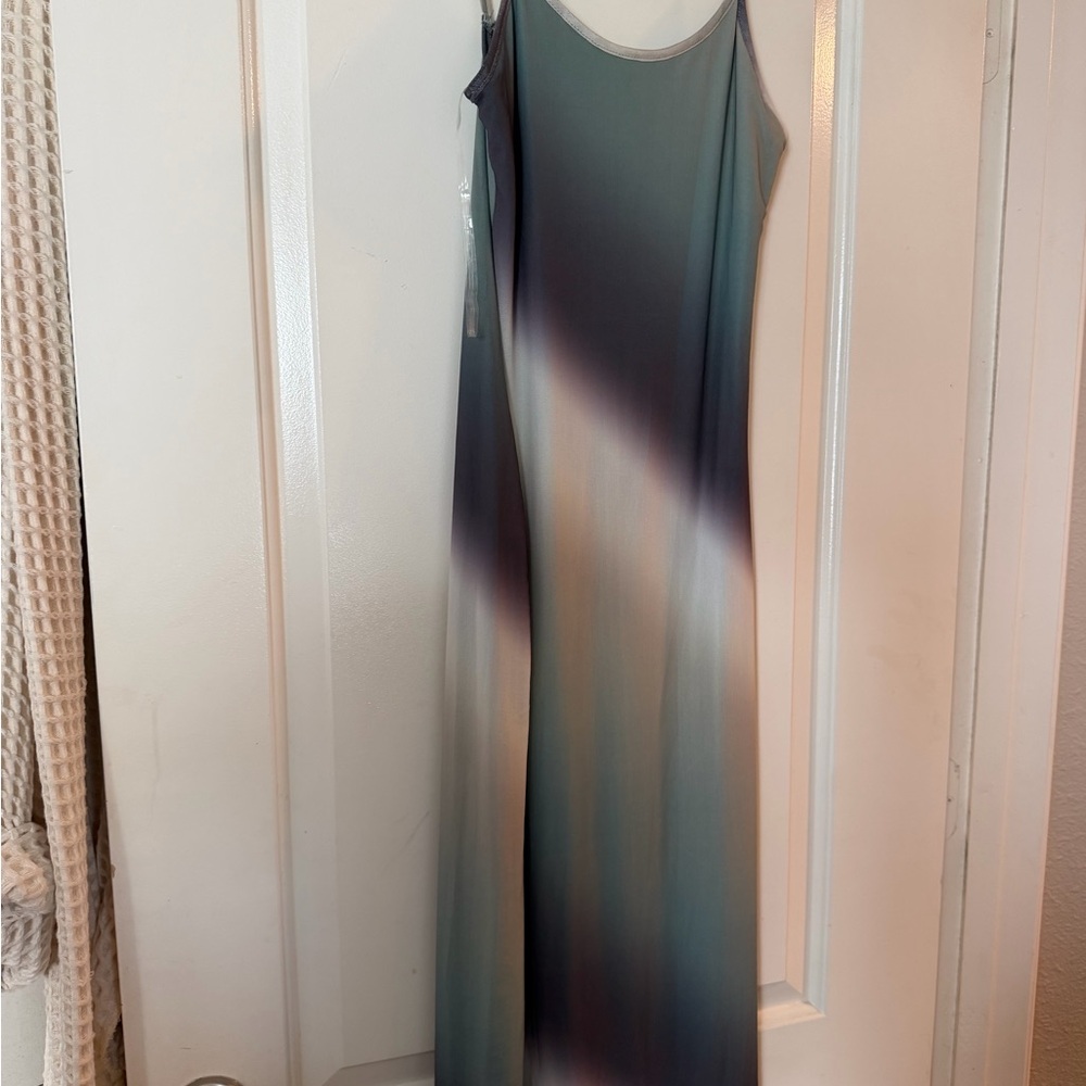 Elegant Gradient Maxi Dress